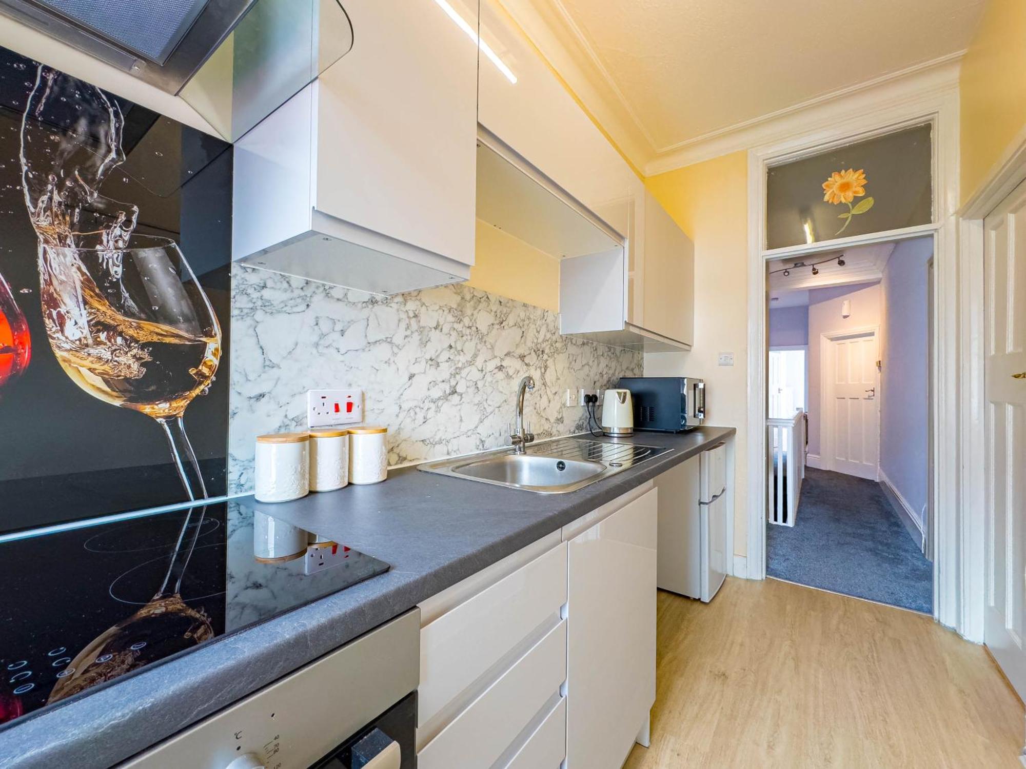 2 Bedroom Apartment Саутенд-он-Си Экстерьер фото